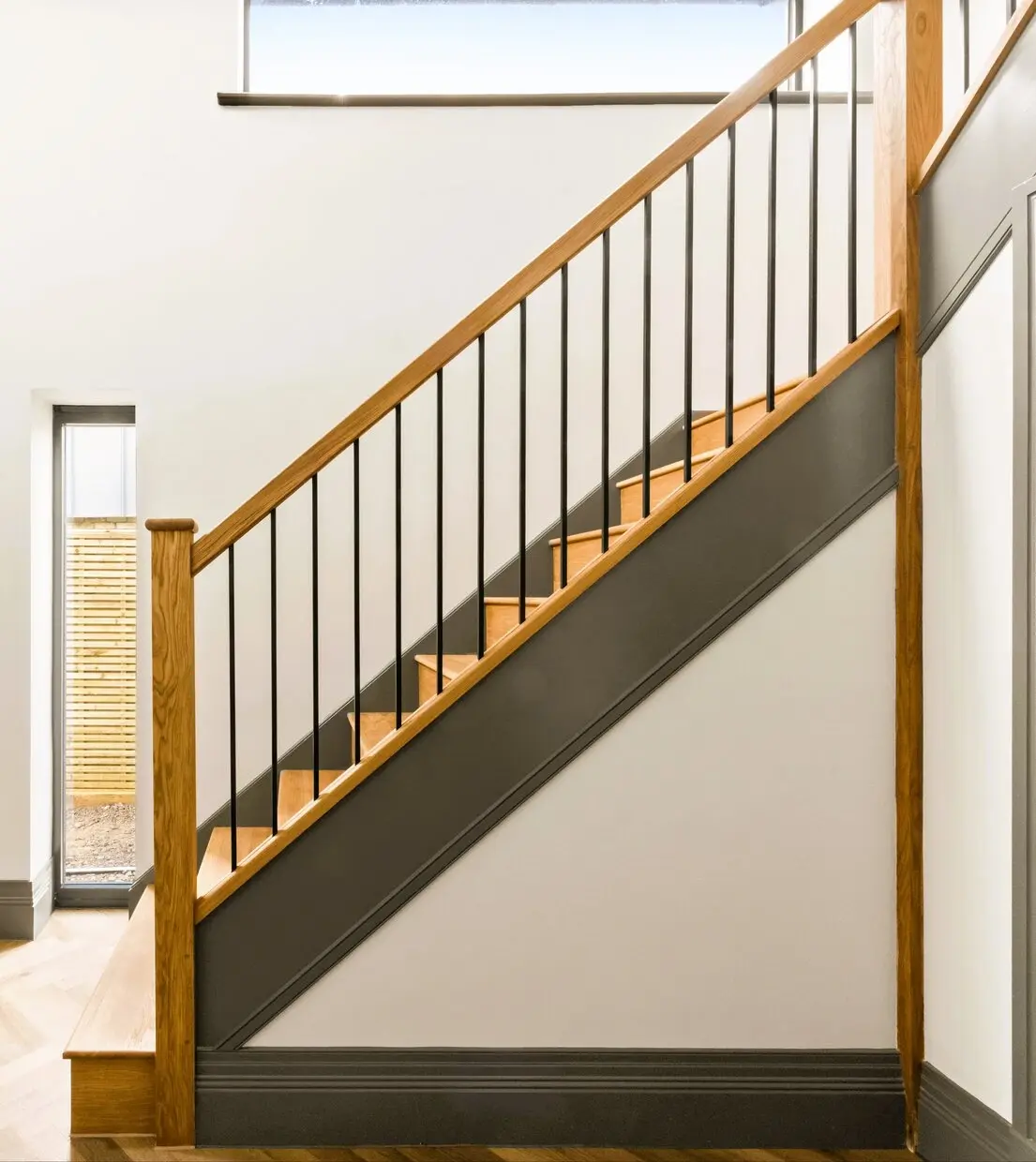 Oval Black Metal Spindles